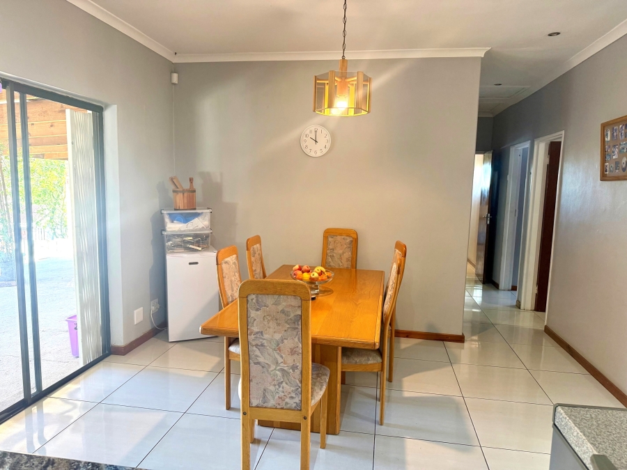 3 Bedroom Property for Sale in Die Wingerd Western Cape